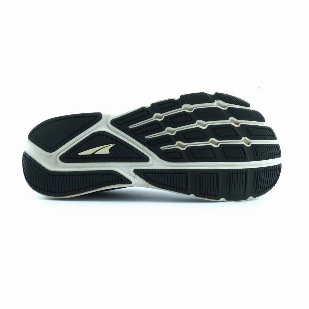ALTRA ESCALANTE 3 lightweight athletic shoe look