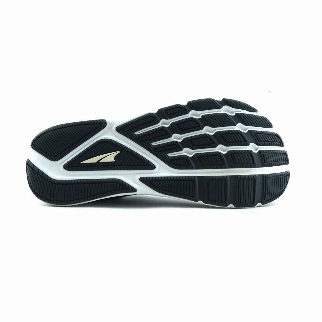 ALTRA ESCALANTE 3 lightweight athletic shoe look