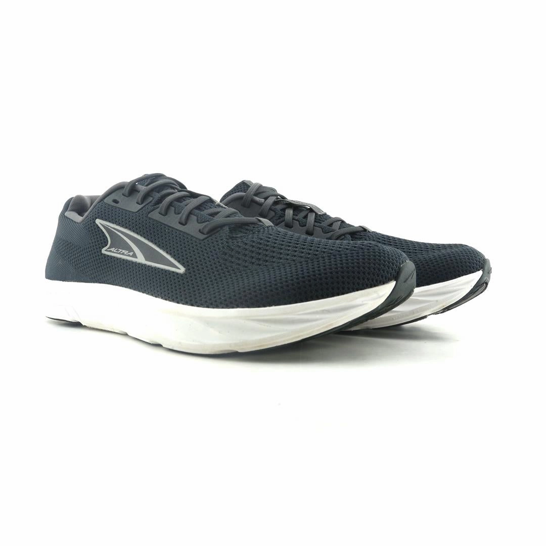 ALTRA ESCALANTE 4 lightweight athletic shoe look