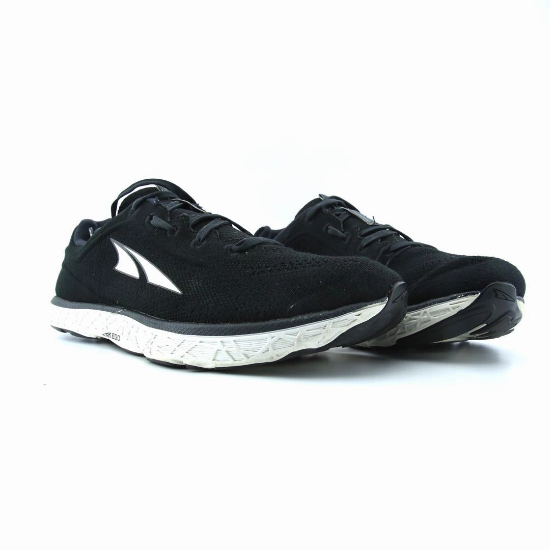 ALTRA ESCALANTE lightweight athletic shoe look