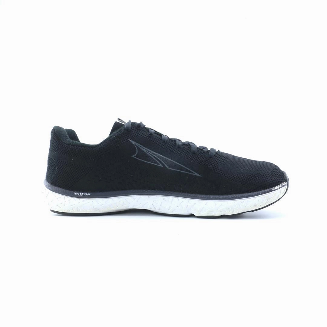 ALTRA ESCALANTE lightweight athletic shoe look