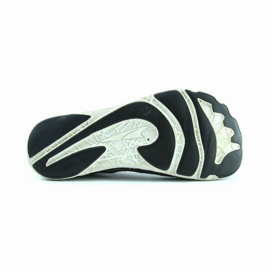 ALTRA ESCALANTE RACER 2 lightweight athletic shoe look