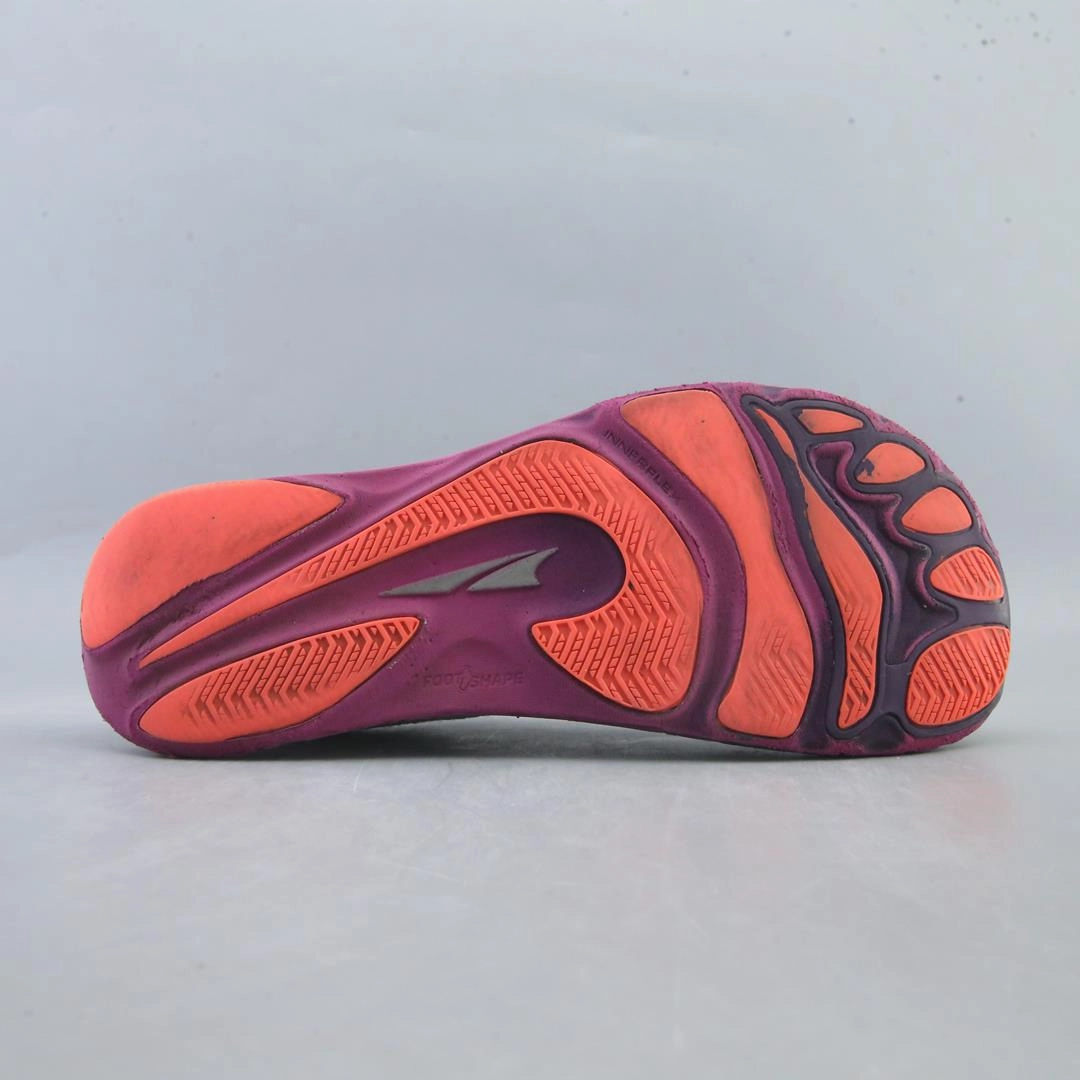 ALTRA ESCALANTE RACER lightweight athletic shoe look