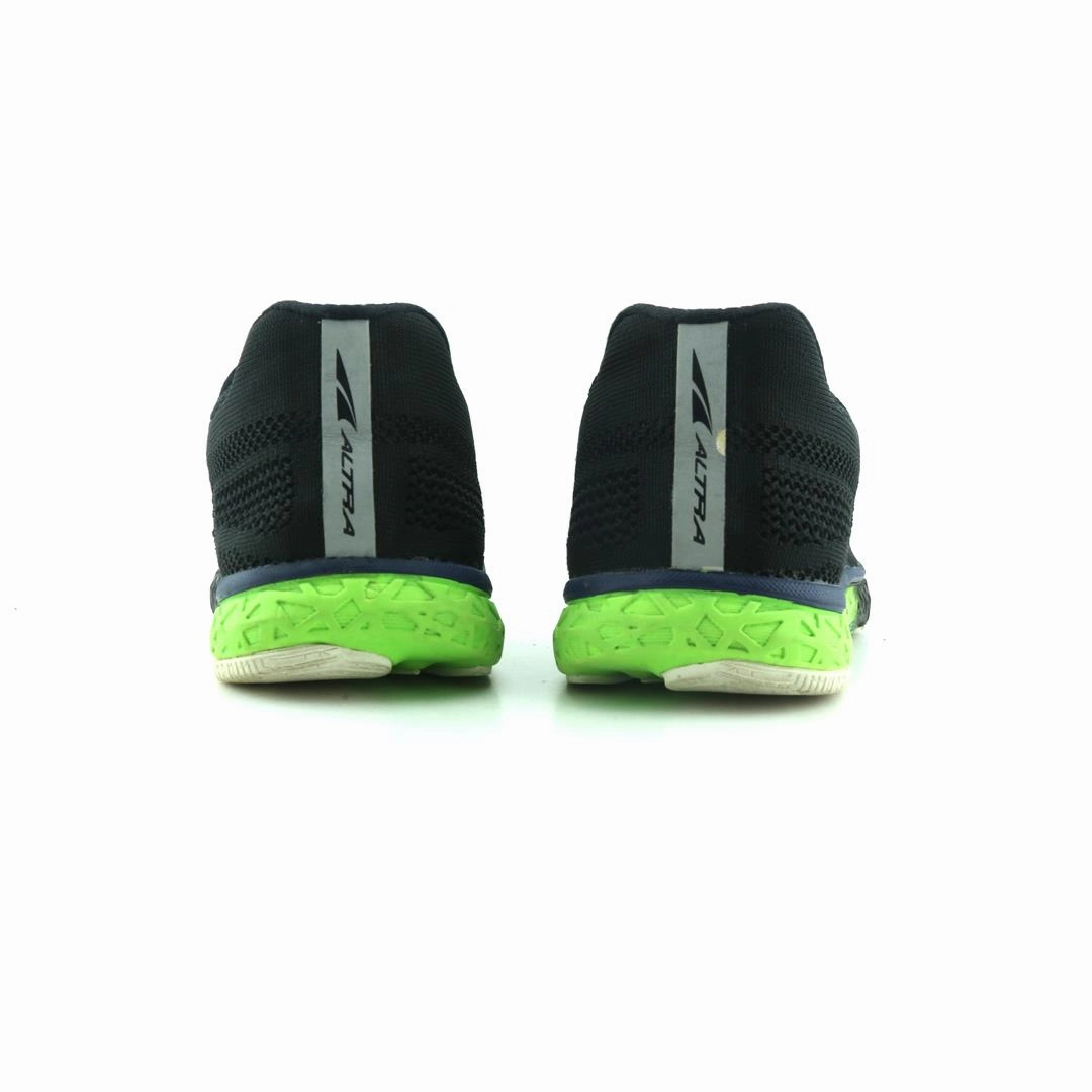 ALTRA  ESCALANTE RACER lightweight athletic shoe look