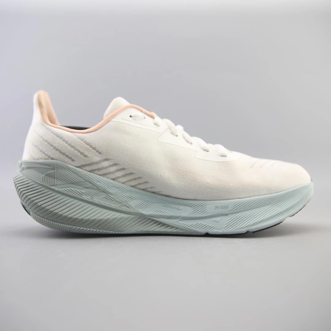 ALTRA FWD EXPERIENCE lightweight athletic shoe look