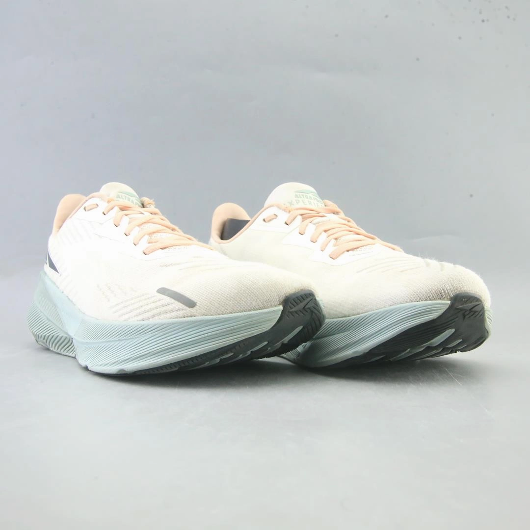 ALTRA FWD EXPERIENCE lightweight athletic shoe look