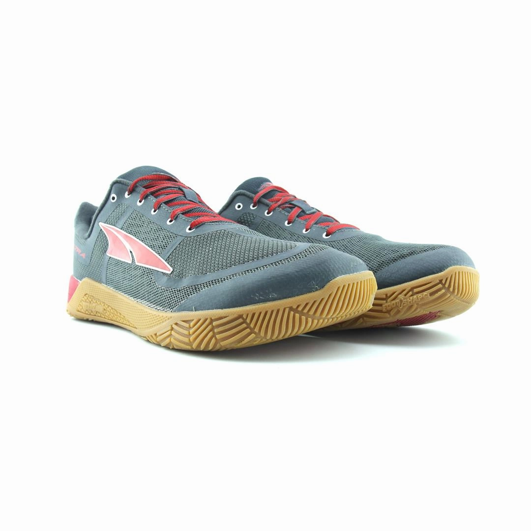 ALTRA HIIT XT lightweight athletic shoe look
