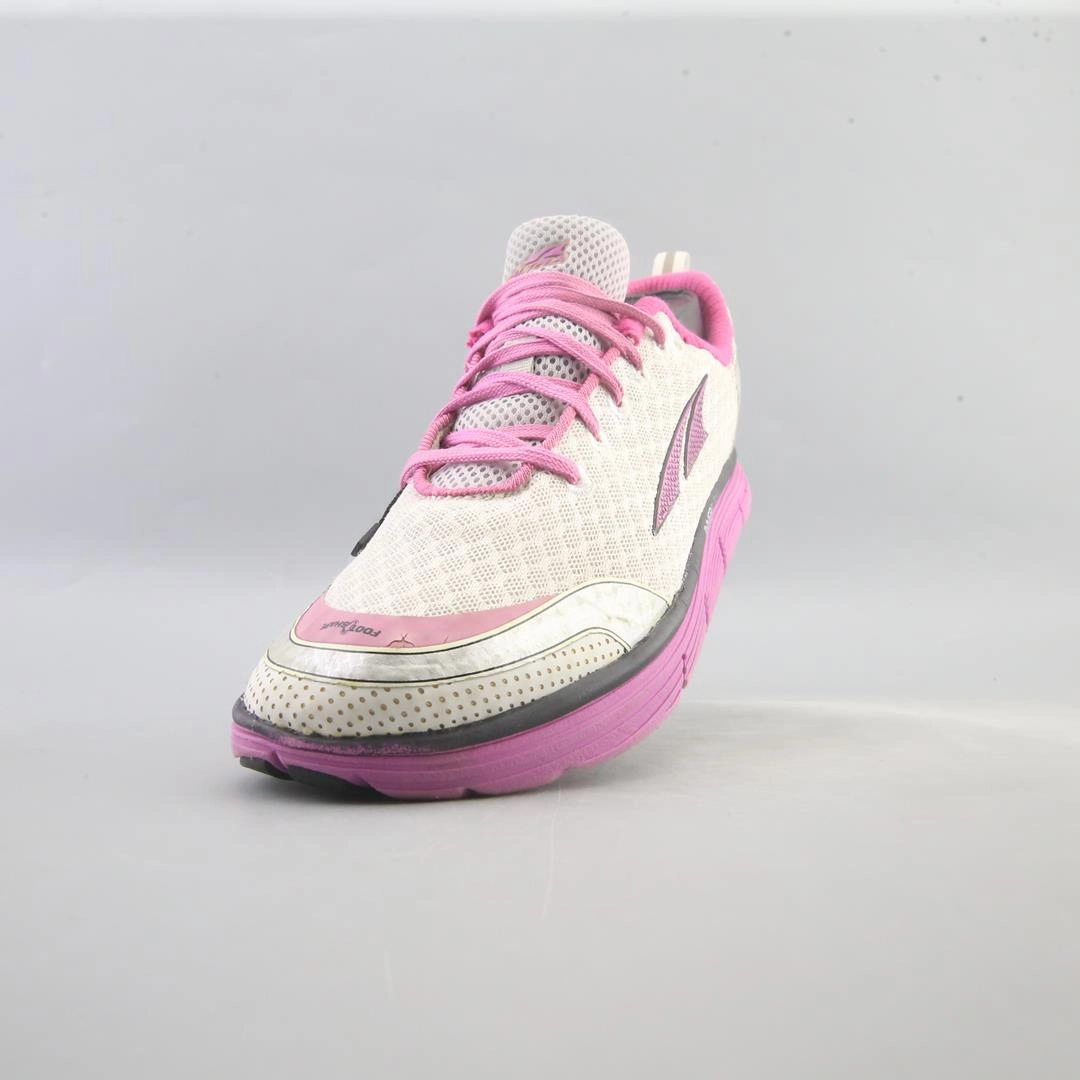 ALTRA INSTINCT 3.0 lightweight athletic shoe look
