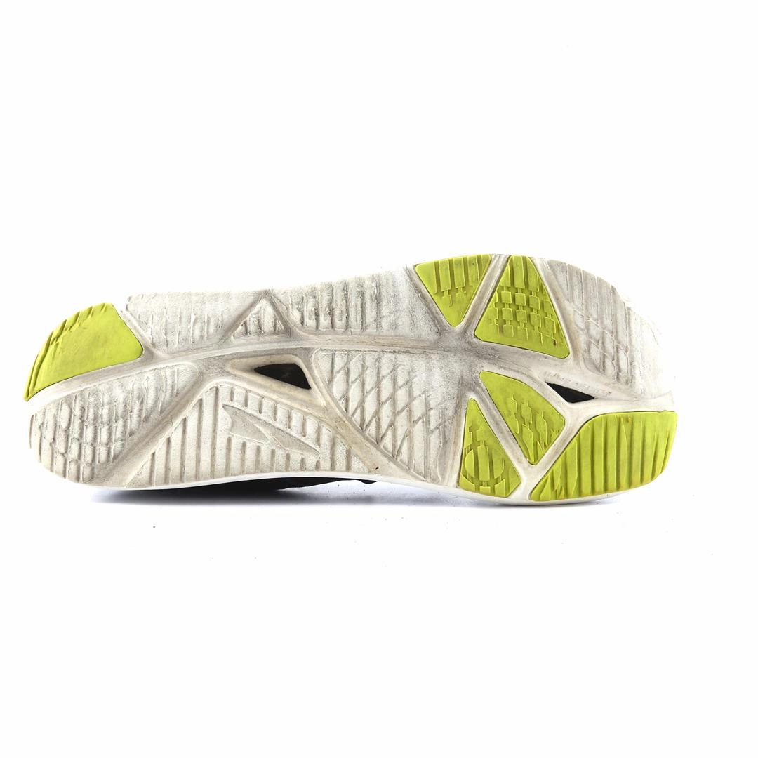 ALTRA KAYENTA lightweight athletic shoe look