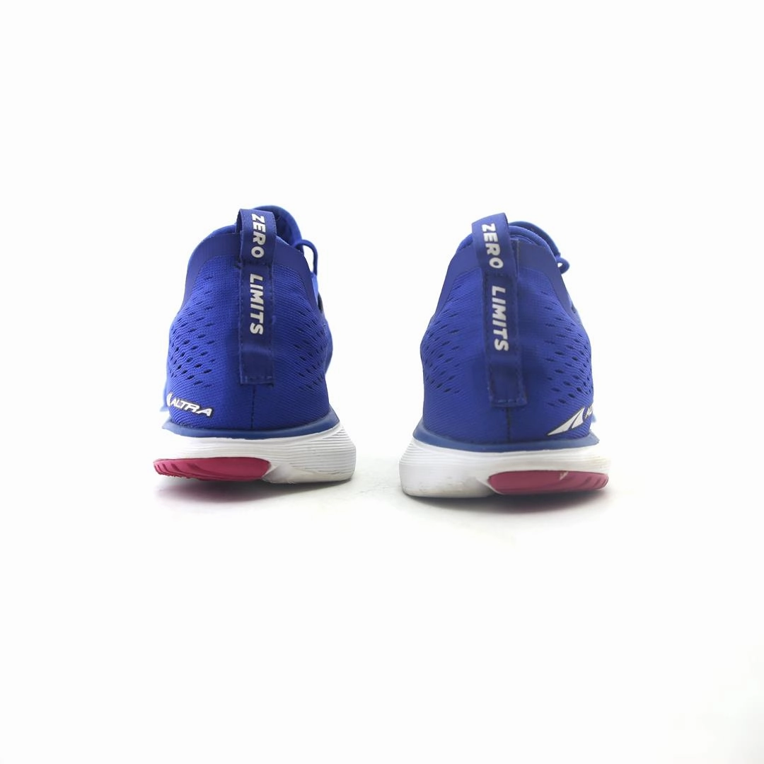 ALTRA KAYENTA lightweight athletic shoe look