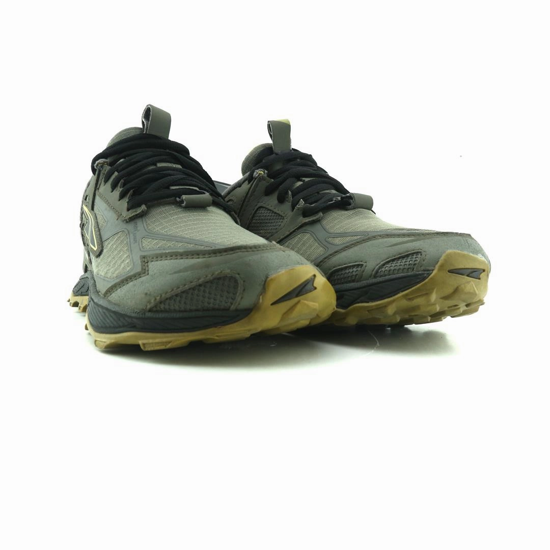 ALTRA LONE PEAK 4.5 lightweight athletic shoe look