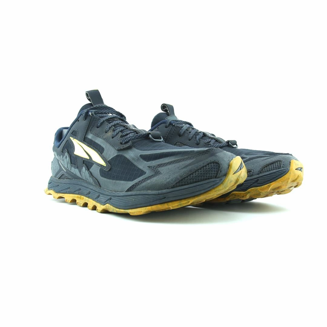 ALTRA LONE PEAK 4.5 lightweight athletic shoe look
