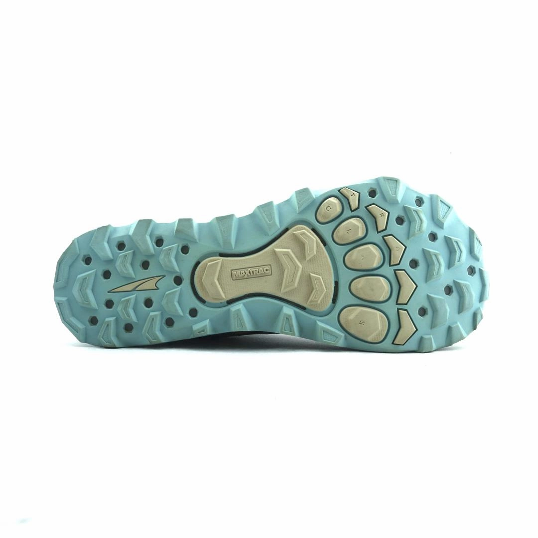 ALTRA LONE PEAK 4.5 lightweight athletic shoe look