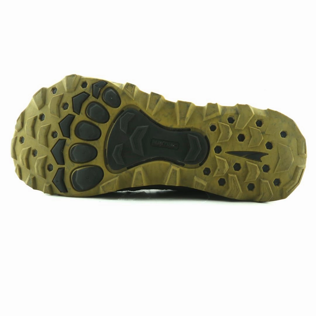 ALTRA LONE PEAK 4.5 lightweight athletic shoe look