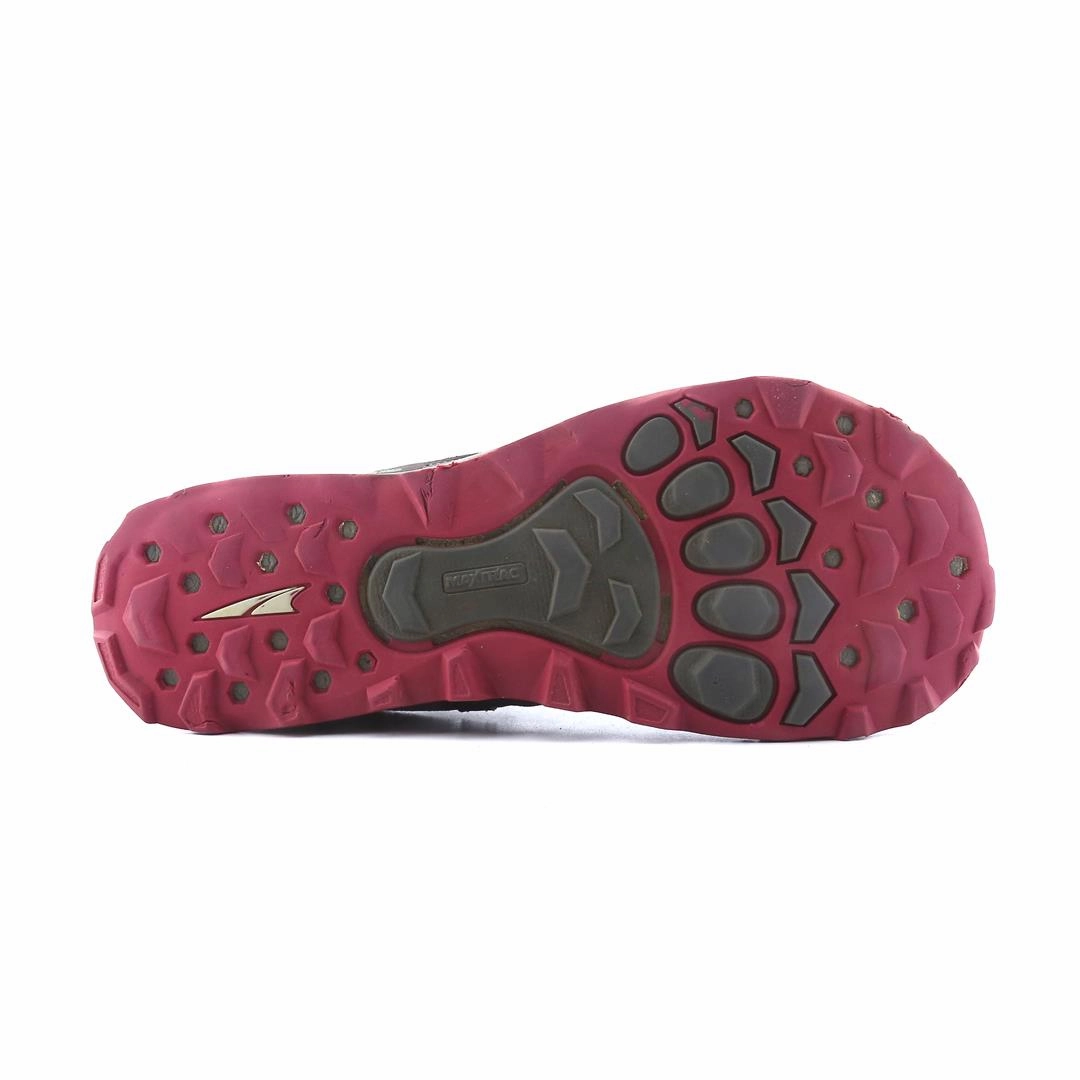 ALTRA LONE PEAK 4 lightweight athletic shoe look