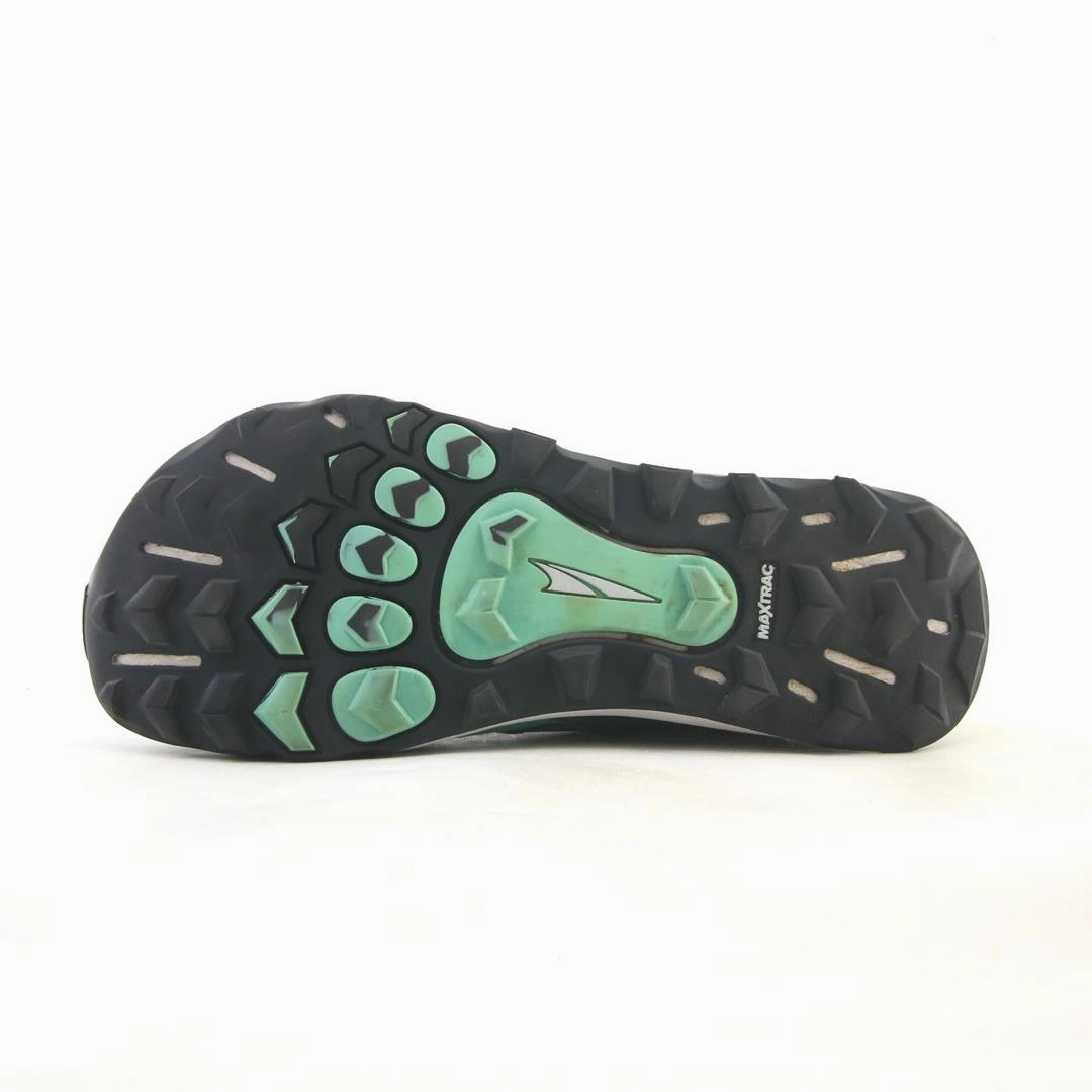 ALTRA LONE PEAK 5 lightweight athletic shoe look