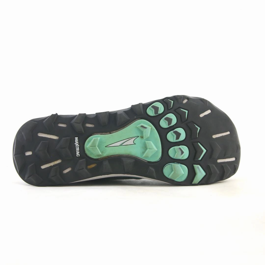 ALTRA LONE PEAK 5 lightweight athletic shoe look