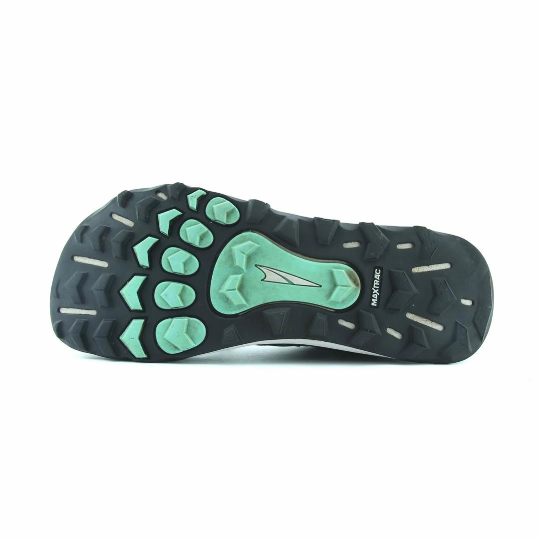 ALTRA LONE PEAK 5 lightweight athletic shoe look