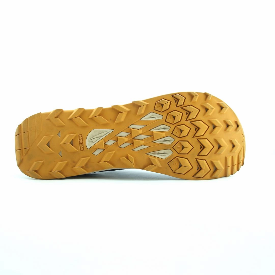 ALTRA LONE PEAK 7 lightweight athletic shoe look