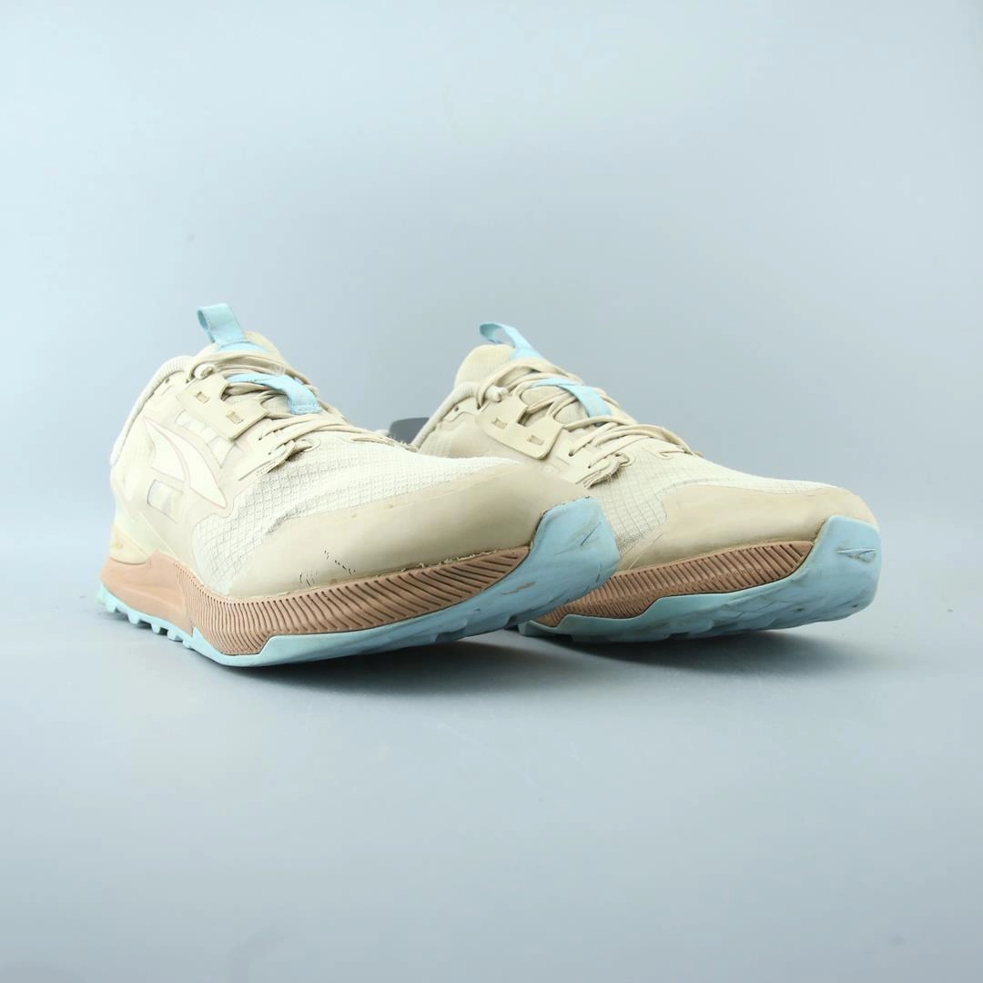 ALTRA LONE PEAK 7 lightweight athletic shoe look