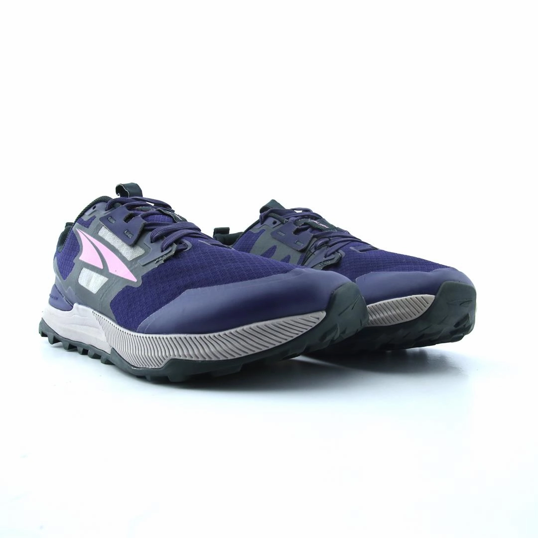 ALTRA LONE PEAK 7 lightweight athletic shoe look