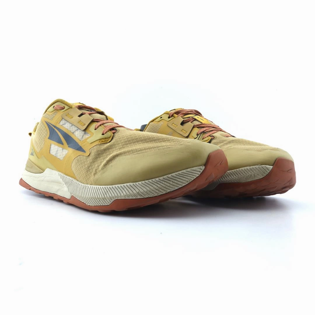 ALTRA LONE PEAK 7 lightweight athletic shoe look