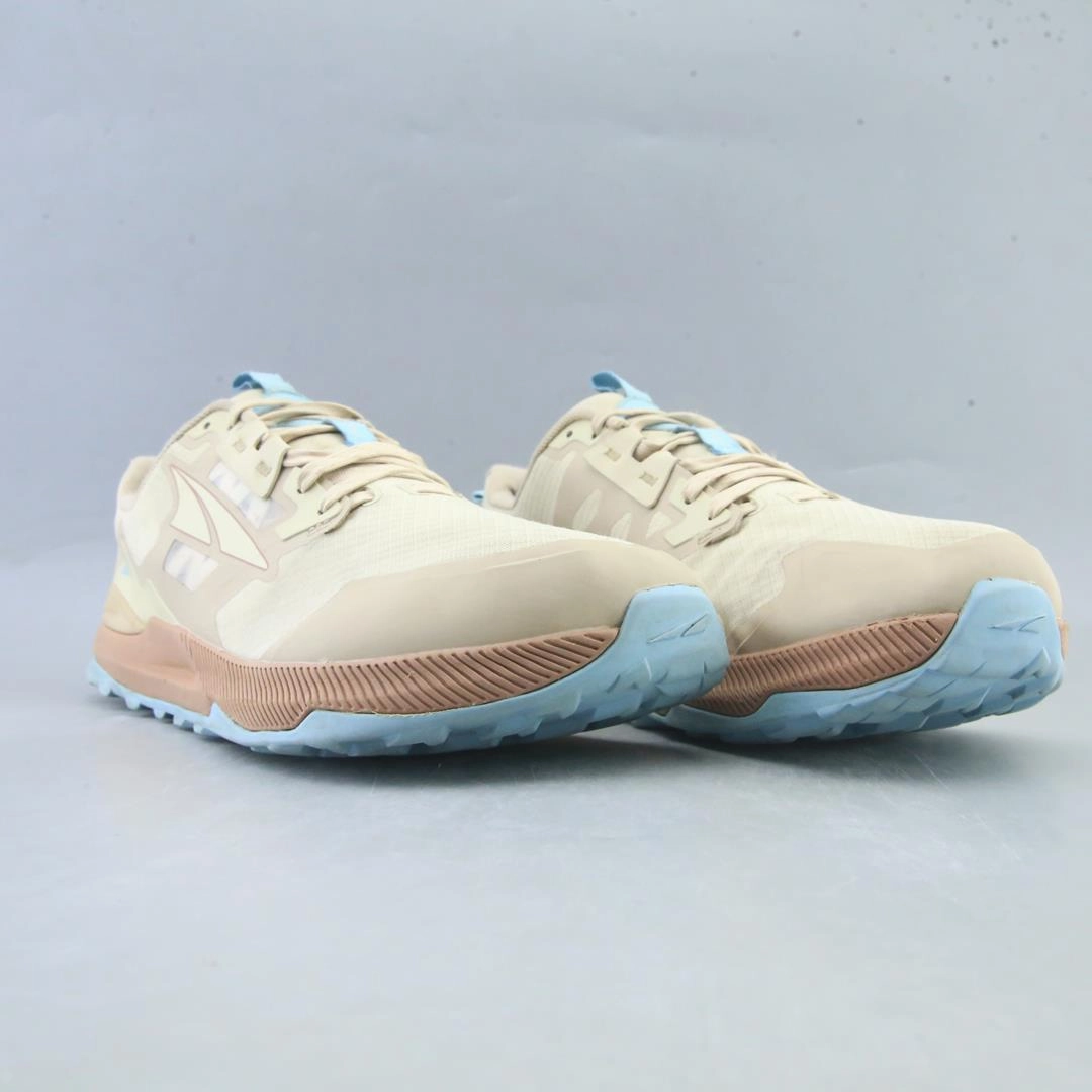 ALTRA LONE PEAK 7 lightweight athletic shoe look