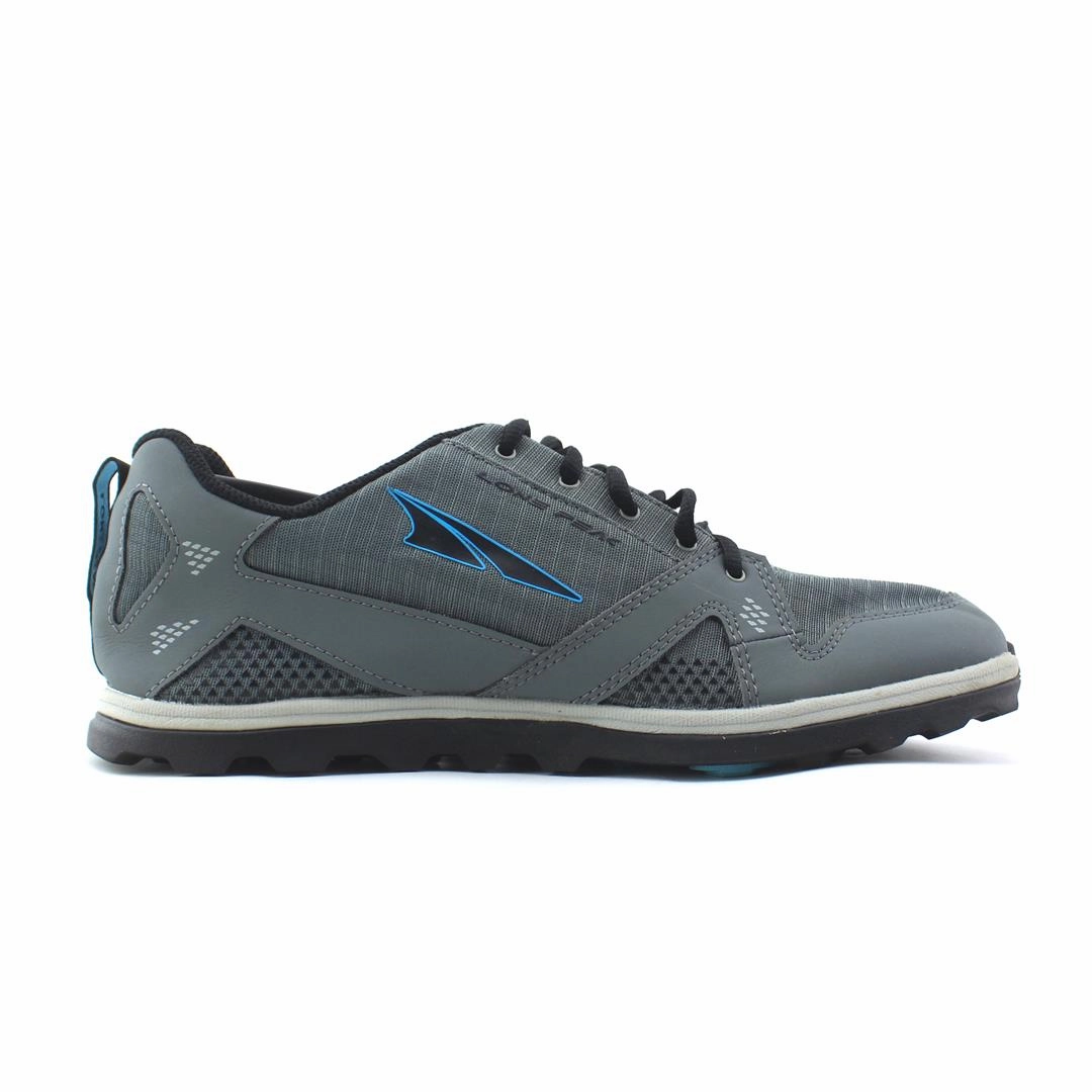 ALTRA LONE PEAK lightweight athletic shoe look