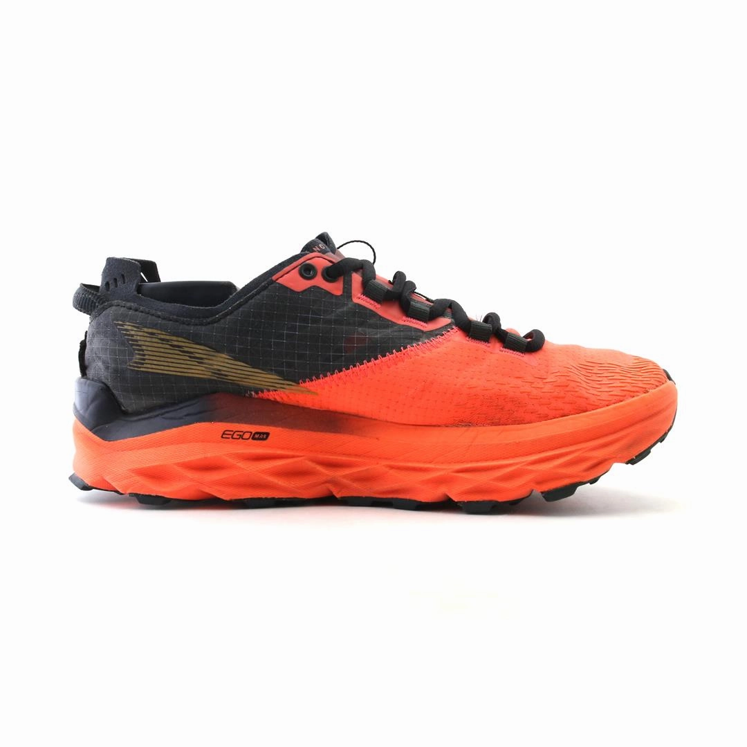 ALTRA MONT BLANC lightweight athletic shoe look