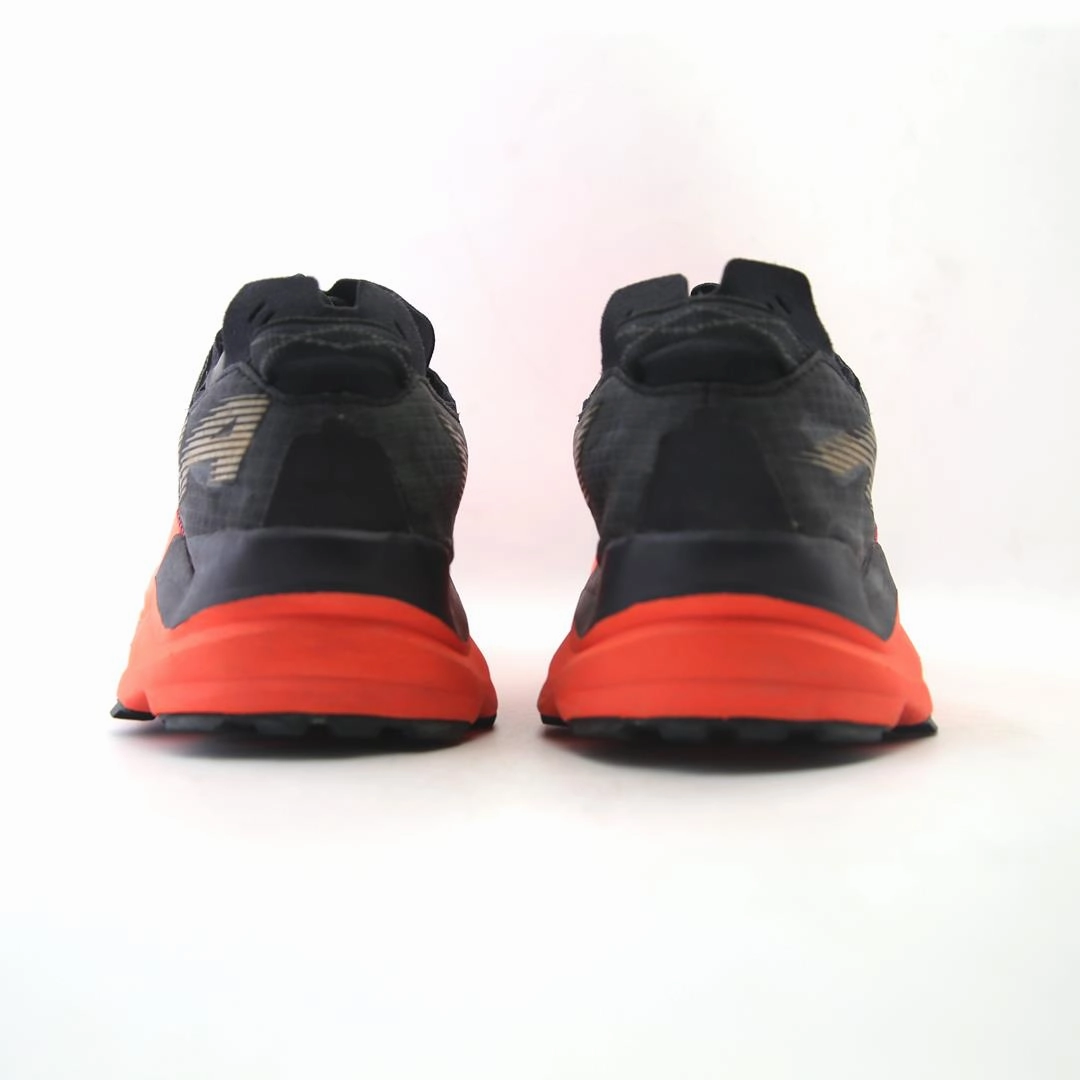 ALTRA MONT BLANC lightweight athletic shoe look