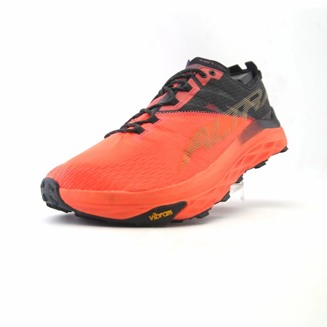 ALTRA MONT BLANC lightweight athletic shoe look