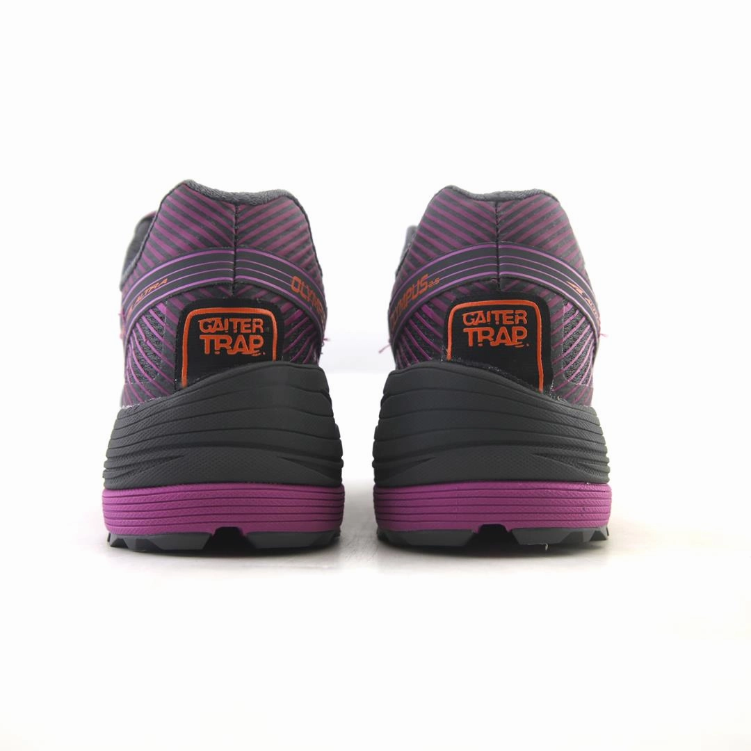 ALTRA OLYMPUS-2.5 lightweight athletic shoe look
