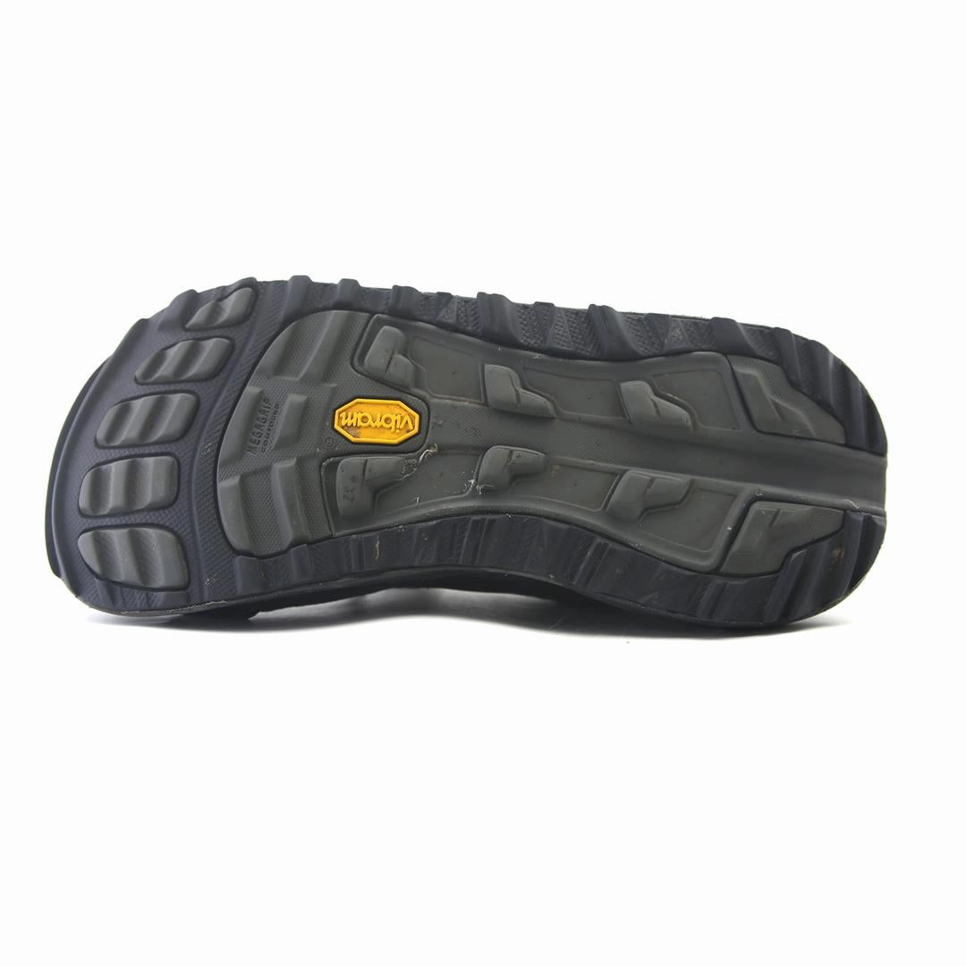 ALTRA OLYMPUS 3 lightweight athletic shoe look