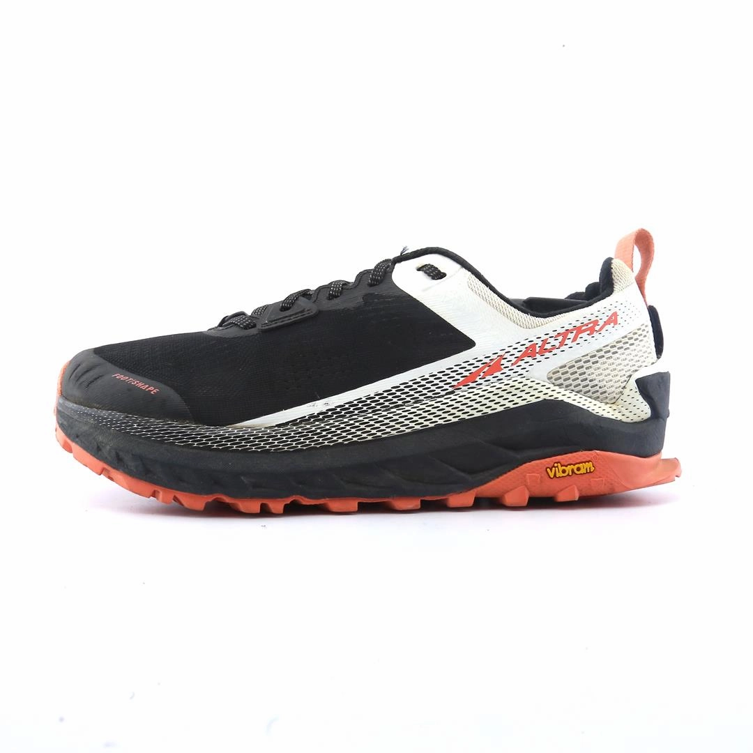 ALTRA OLYMPUS 4 Altra trail-ready shoes