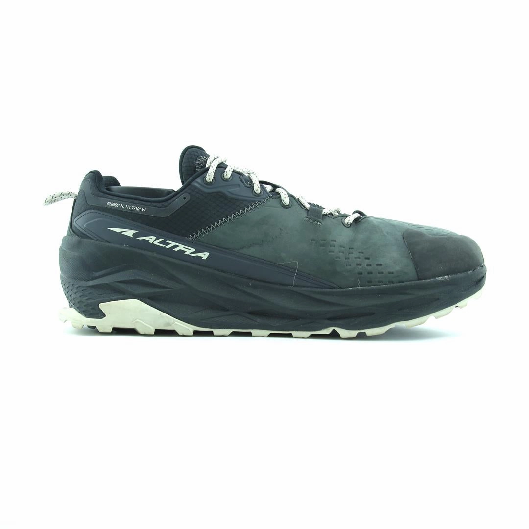 ALTRA OLYMPUS 5 lightweight athletic shoe look
