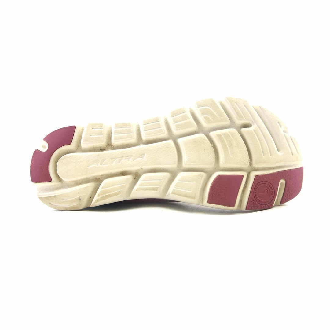 ALTRA ONE 2.5 lightweight athletic shoe look