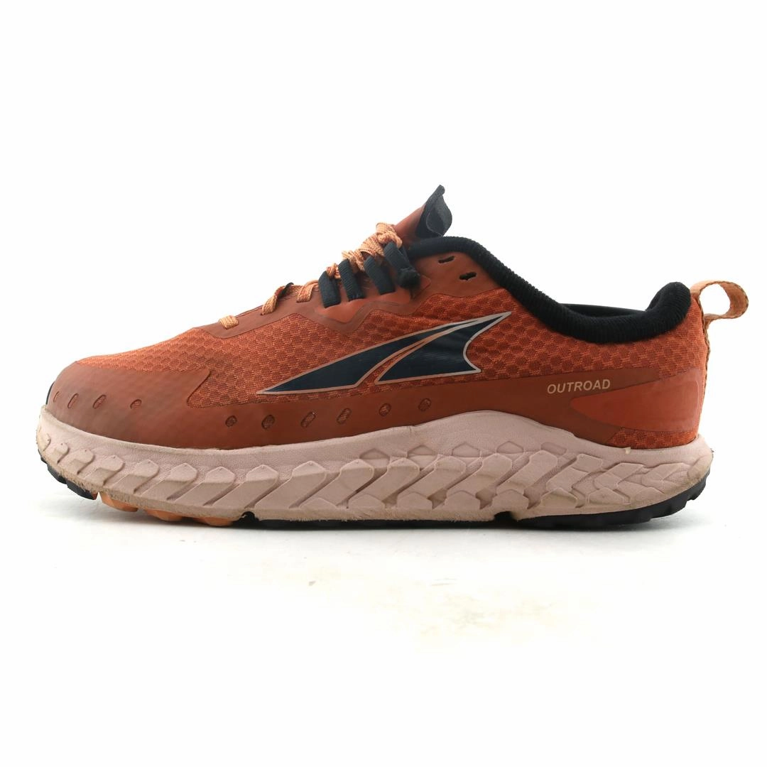 ALTRA OUTROAD Altra trail-ready shoes