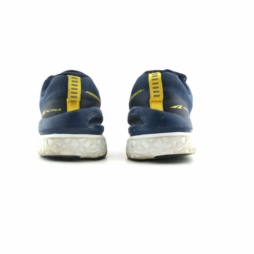 ALTRA PARADIGM 4.5 lightweight athletic shoe look