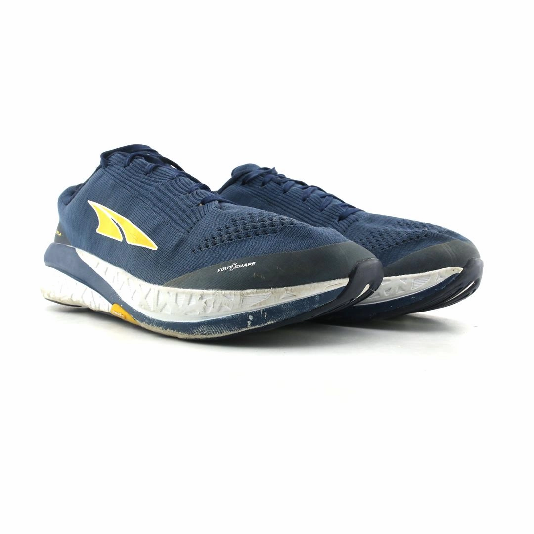 ALTRA PARADIGM 4.5 lightweight athletic shoe look