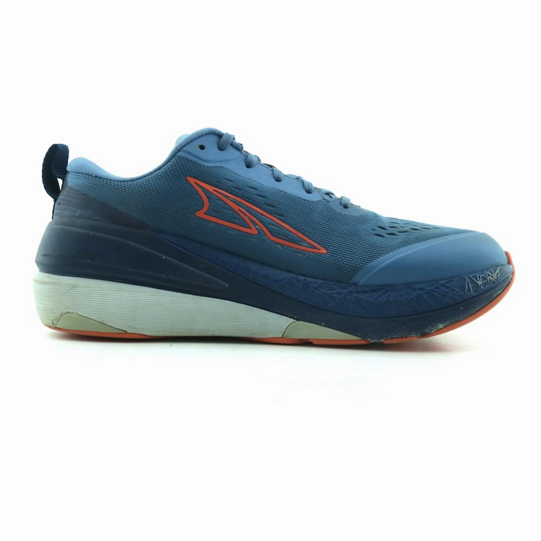 ALTRA PARADIGM 5.0 lightweight athletic shoe look