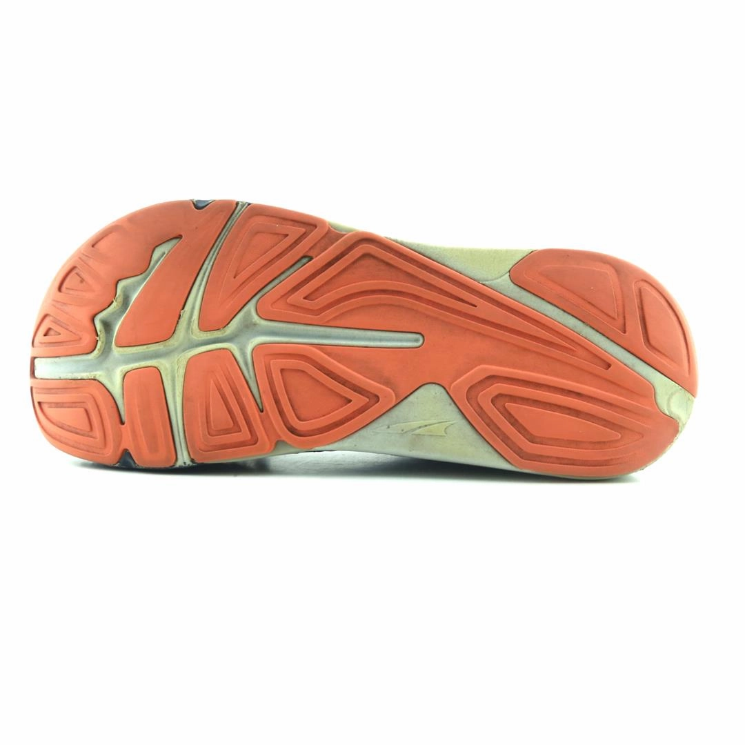 ALTRA PARADIGM 5.0 lightweight athletic shoe look
