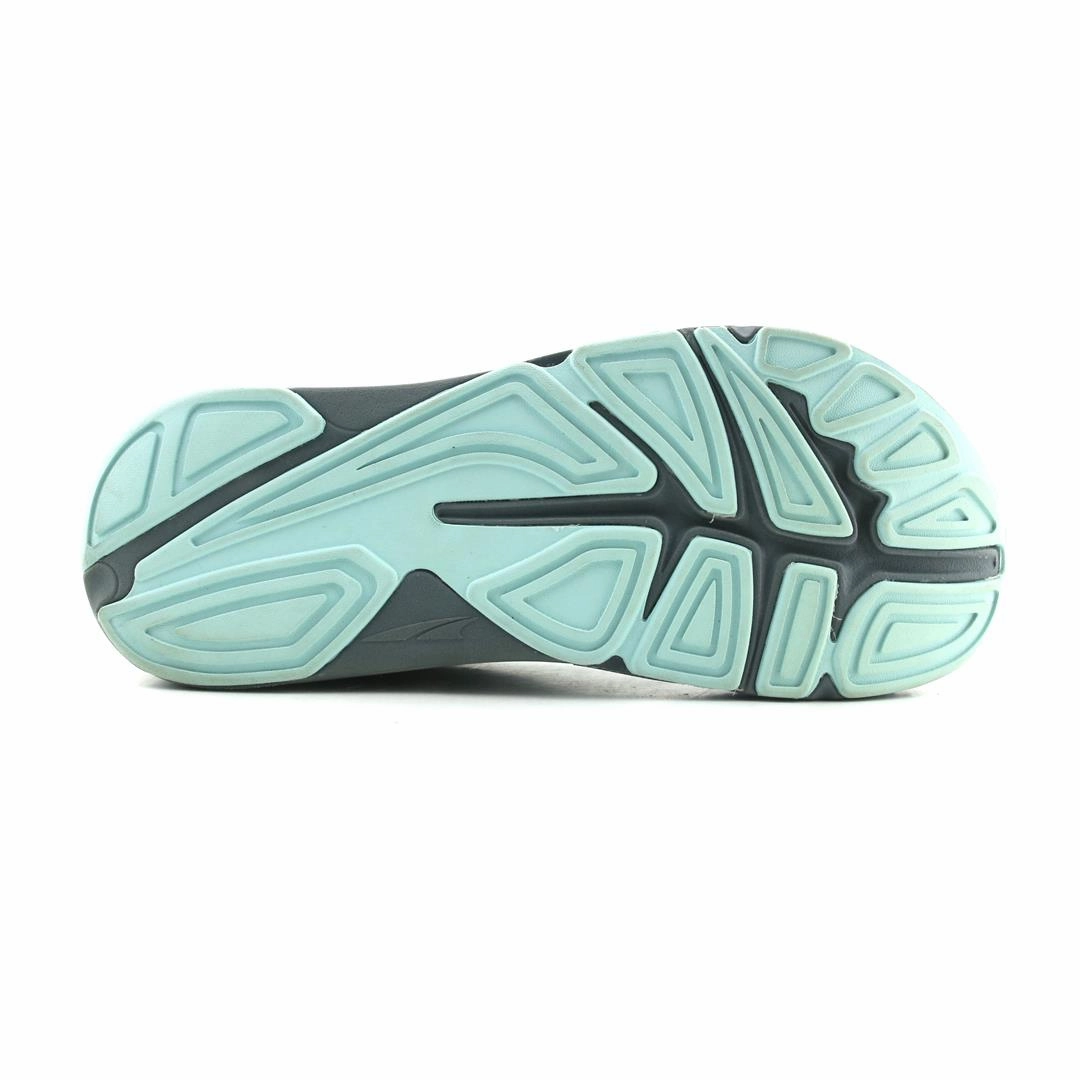 ALTRA PARADIGM 5 lightweight athletic shoe look