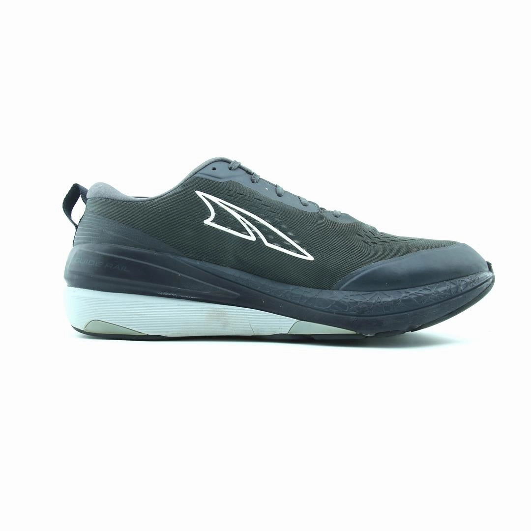 ALTRA PARADIGM 5 lightweight athletic shoe look