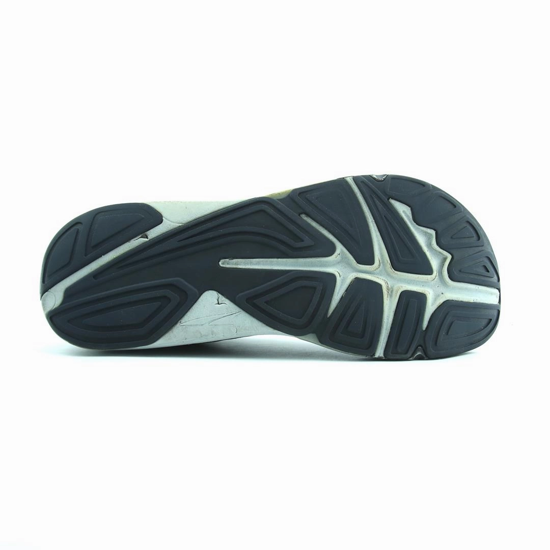 ALTRA PARADIGM 5 lightweight athletic shoe look