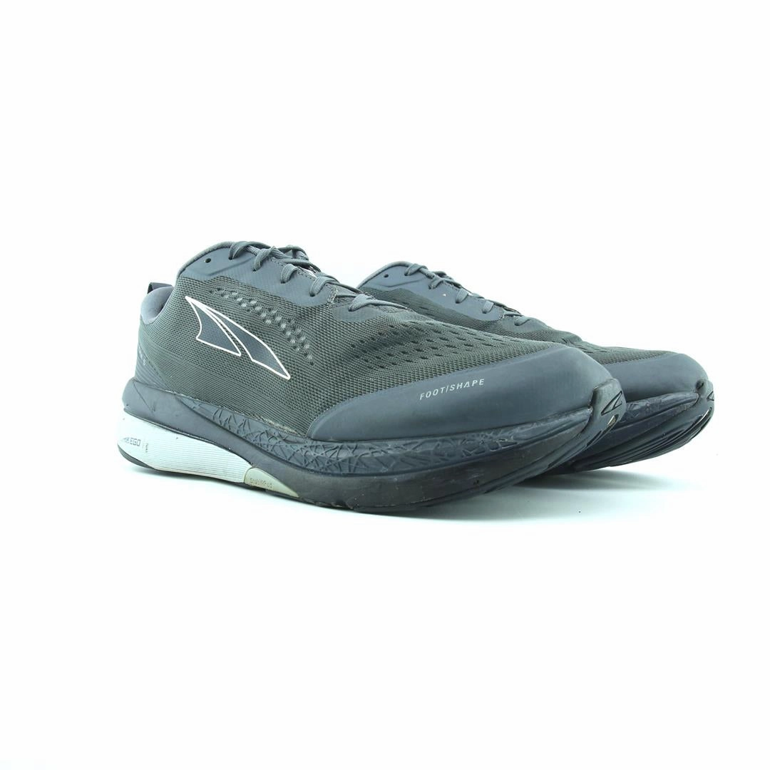 ALTRA PARADIGM 5 lightweight athletic shoe look