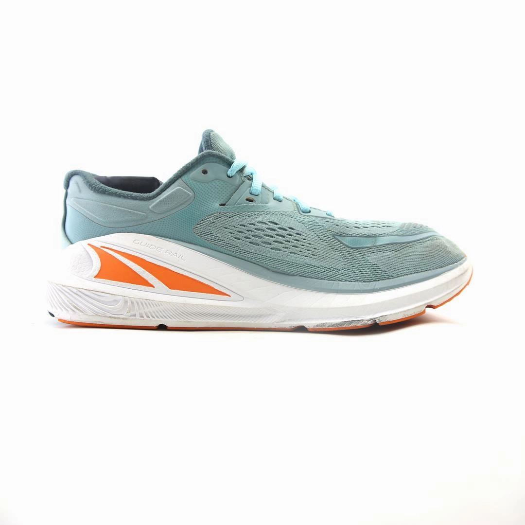 ALTRA PARADIGM 6 lightweight athletic shoe look