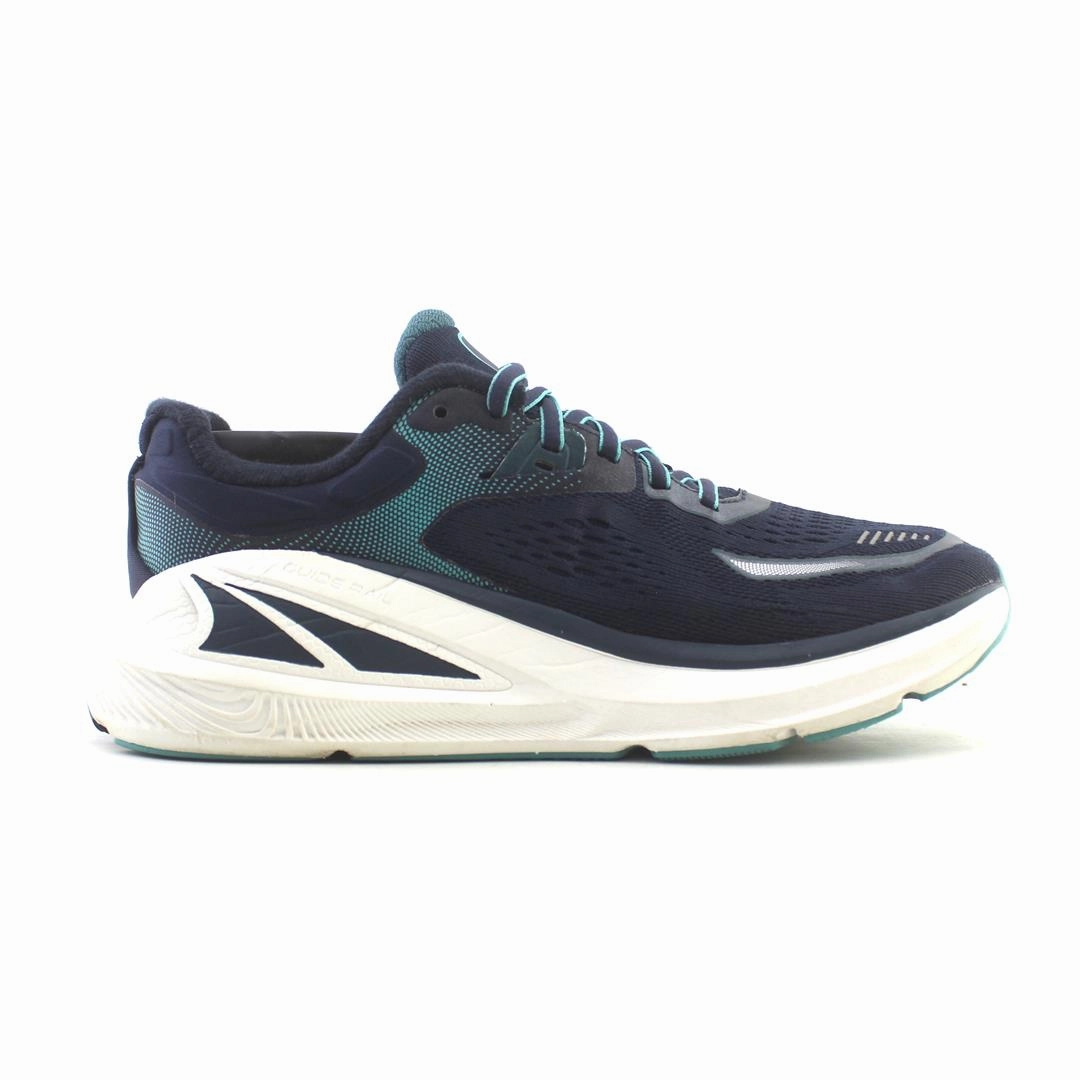 ALTRA PARADIGM 6 lightweight athletic shoe look