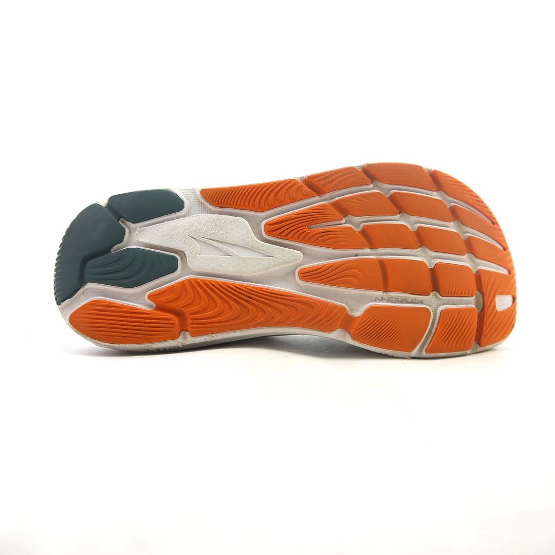 ALTRA PARADIGM 6 lightweight athletic shoe look