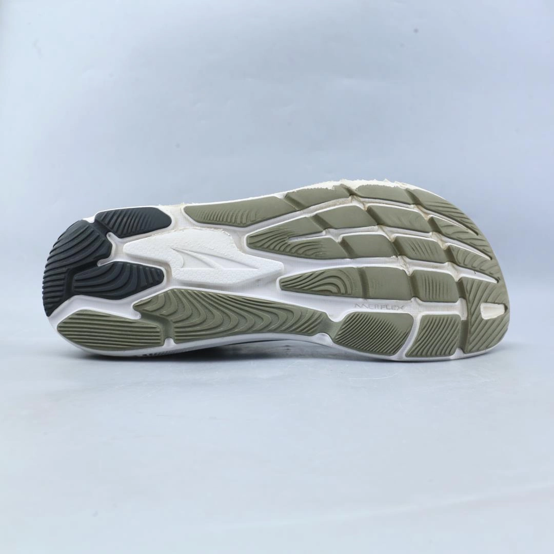 ALTRA PARADIGM 6 lightweight athletic shoe look