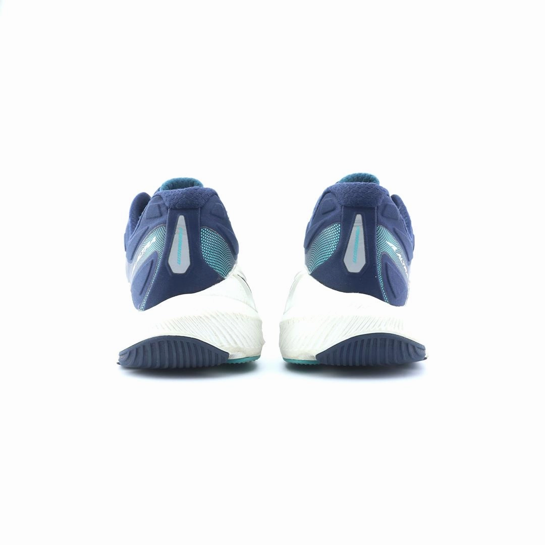 ALTRA PARADIGM 6 lightweight athletic shoe look